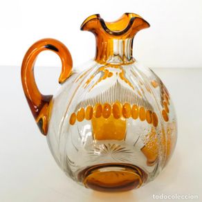 Antigüedades: Preciosa Jarra de cristal tallado y partes en ámbar